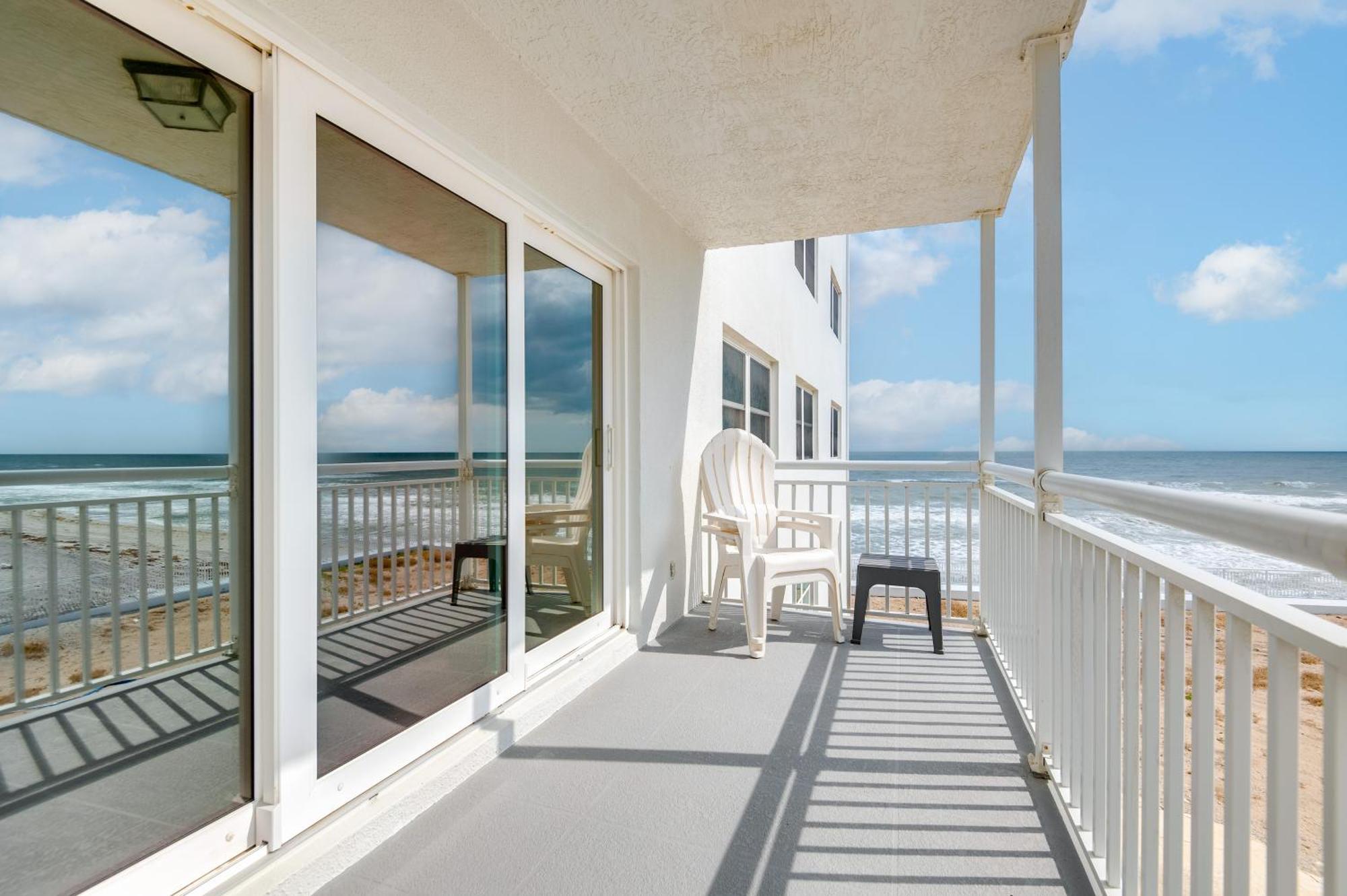 Walk To Shore Satellite Beach Condo With Ocean View Eksteriør billede