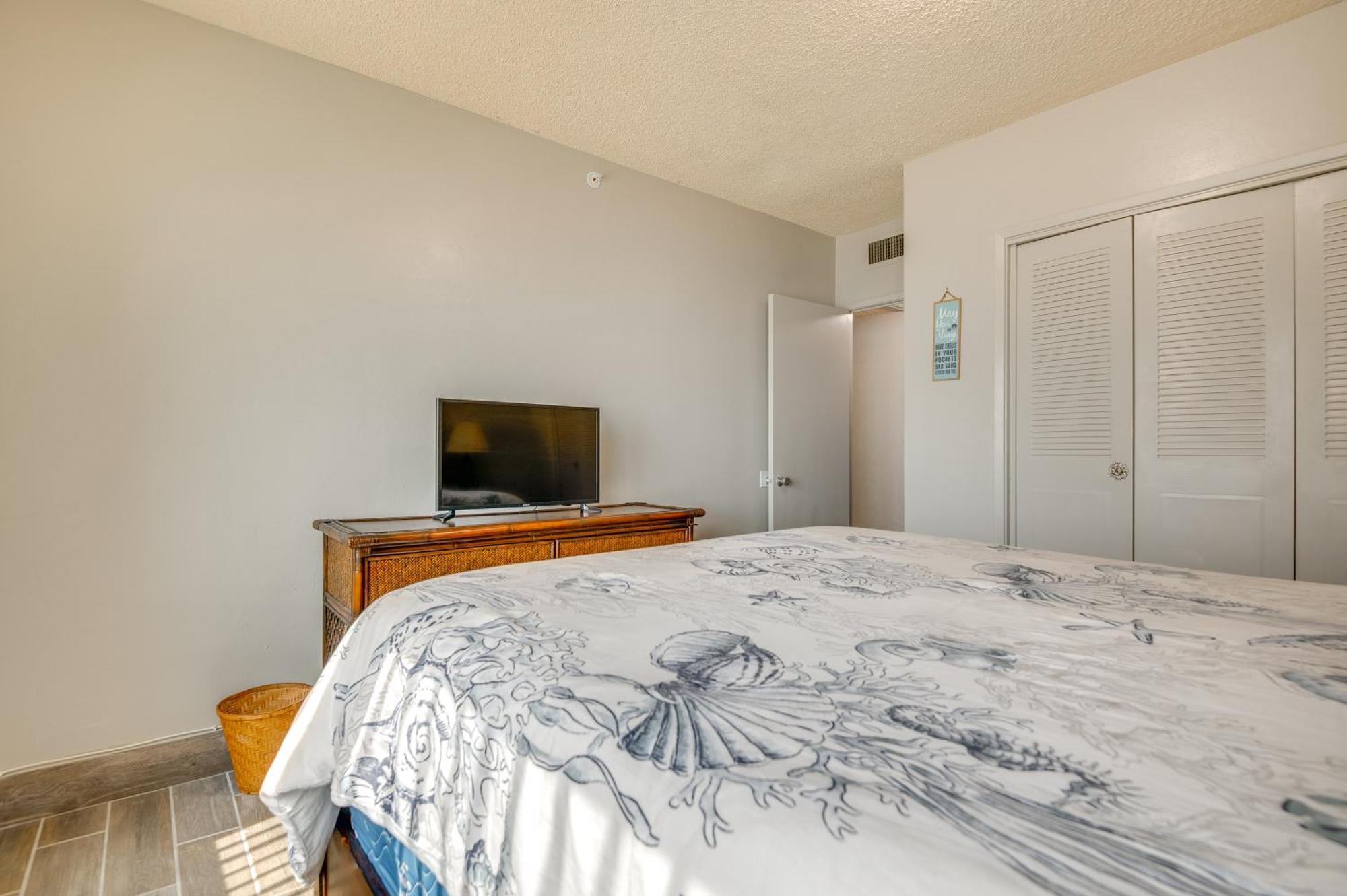 Walk To Shore Satellite Beach Condo With Ocean View Eksteriør billede