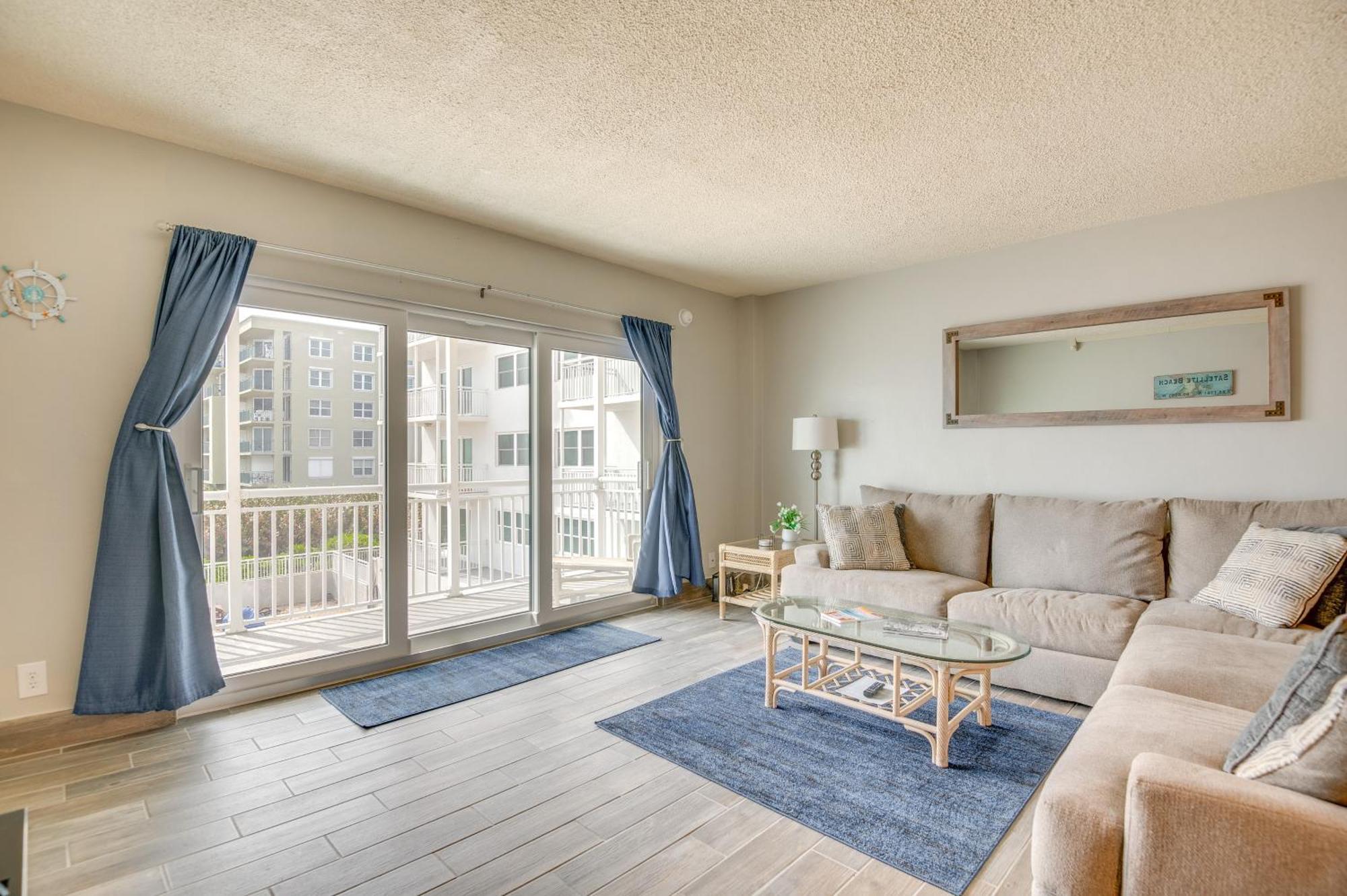Walk To Shore Satellite Beach Condo With Ocean View Eksteriør billede