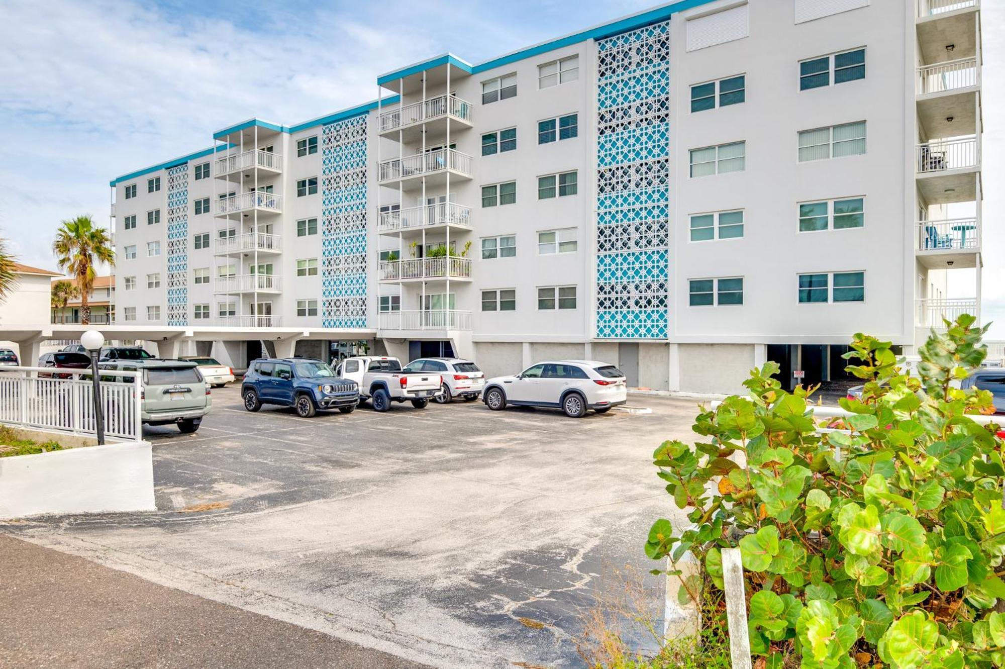 Walk To Shore Satellite Beach Condo With Ocean View Eksteriør billede